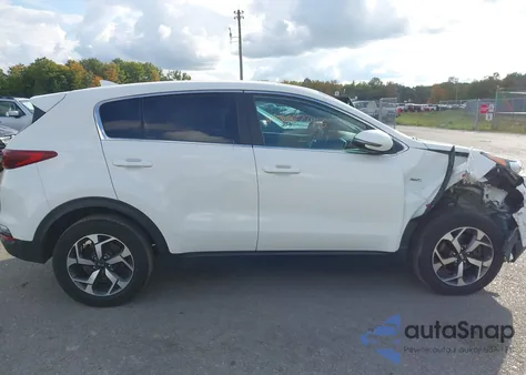 2020 Kia Sportage Lx z USA, uszkodzony, nr VIN KNDPMCAC6L7650086